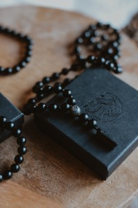 Naszyjnik wojownika z kamieniem ochronnym